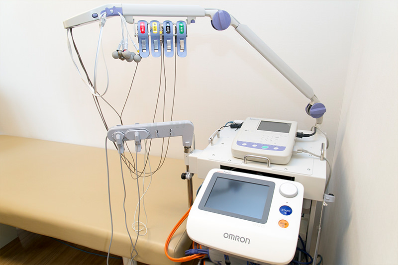 血圧脈波検査装置（OMRON BP-203RPEⅢ）